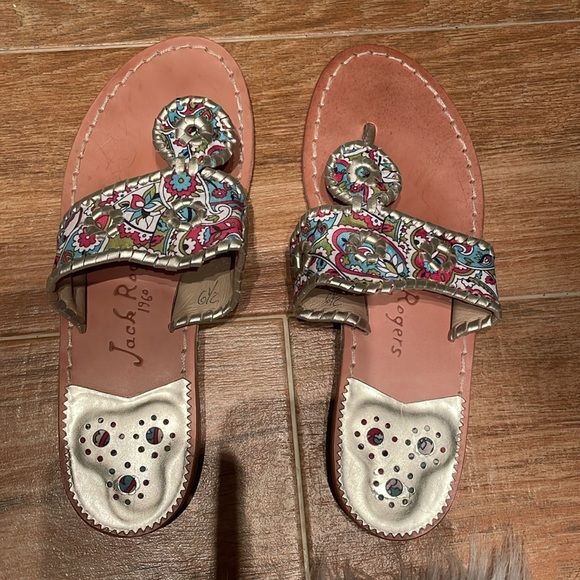 Sandal - Picture 3 of 3